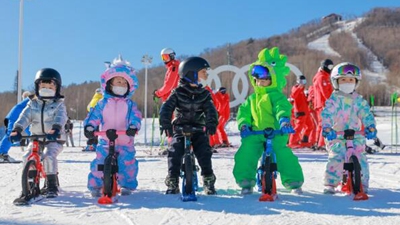 吉林各大雪場“開板”，新玩法續寫冰雪熱