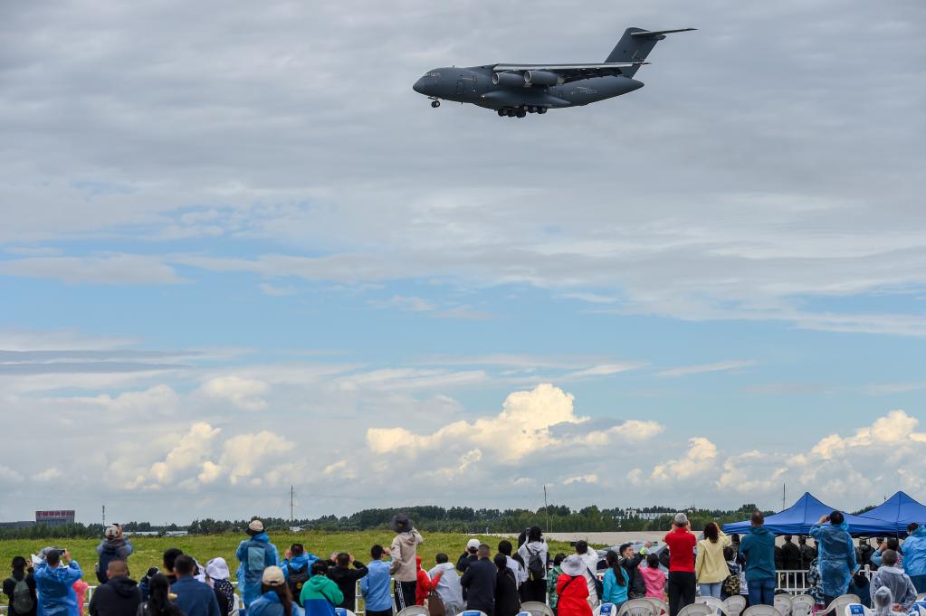 空軍航空開放活動暨長春航空展開幕 “20系列”戰機亮相長春