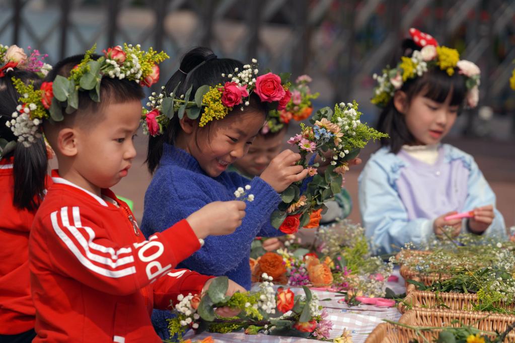 編花環(huán) 迎春天