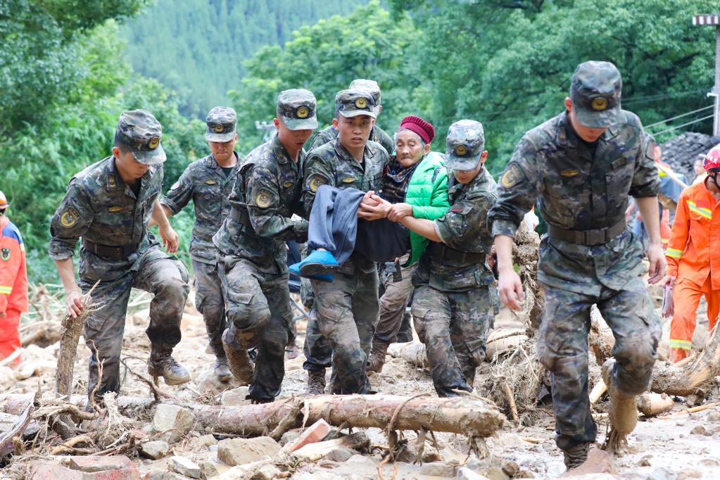 重慶萬州區長灘鎮出現特大暴雨