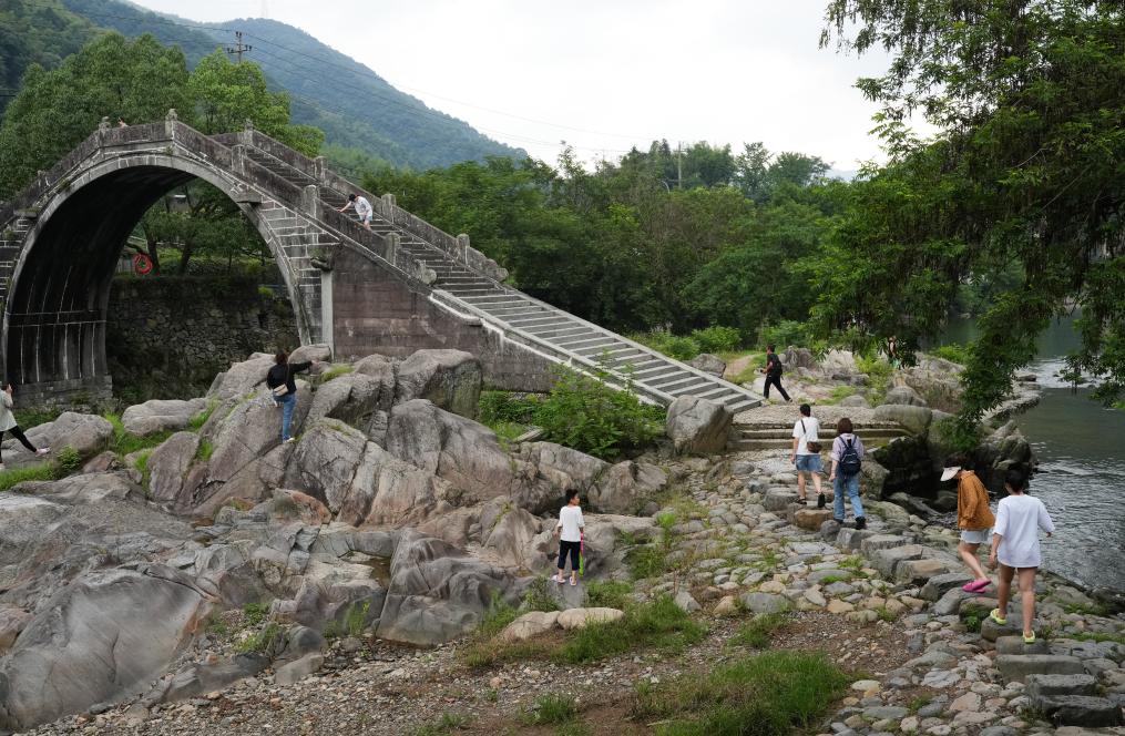 避暑游帶動山區夏日經濟