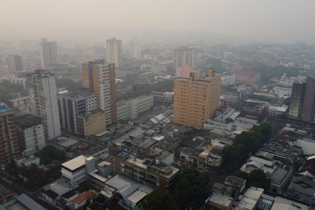 巴西亞馬孫雨林大火煙霧威脅居民健康