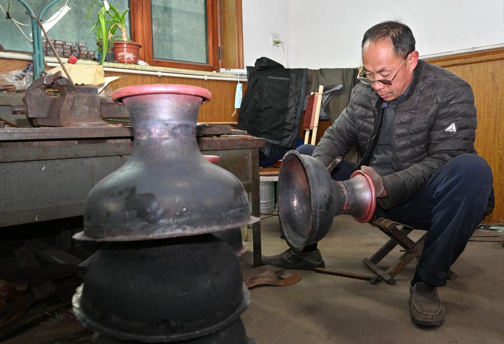 河北饒陽：景泰藍制造助力鄉村振興