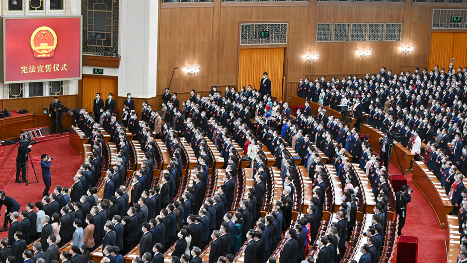 十四屆全國人大一次會議舉行第五次全體會議